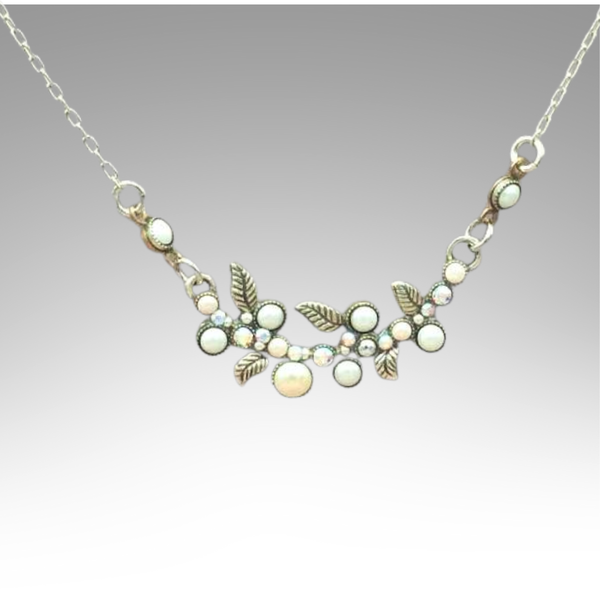 Firefly: Moonlight Scallop Necklace (9169)