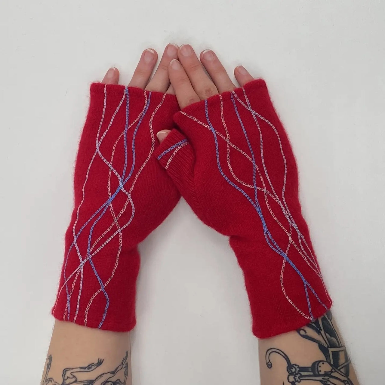 Sardine Clothing Co: Squiggle Fingerless Gloves