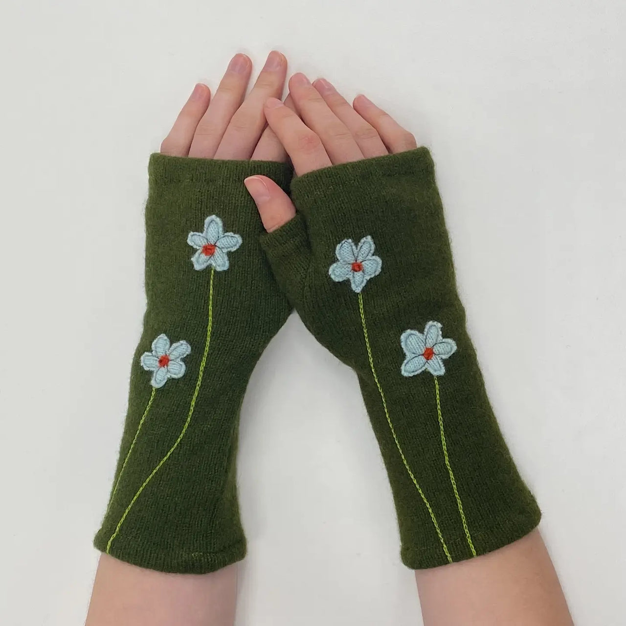 Sardine Clothing Co: Wildflower Fingerless Gloves