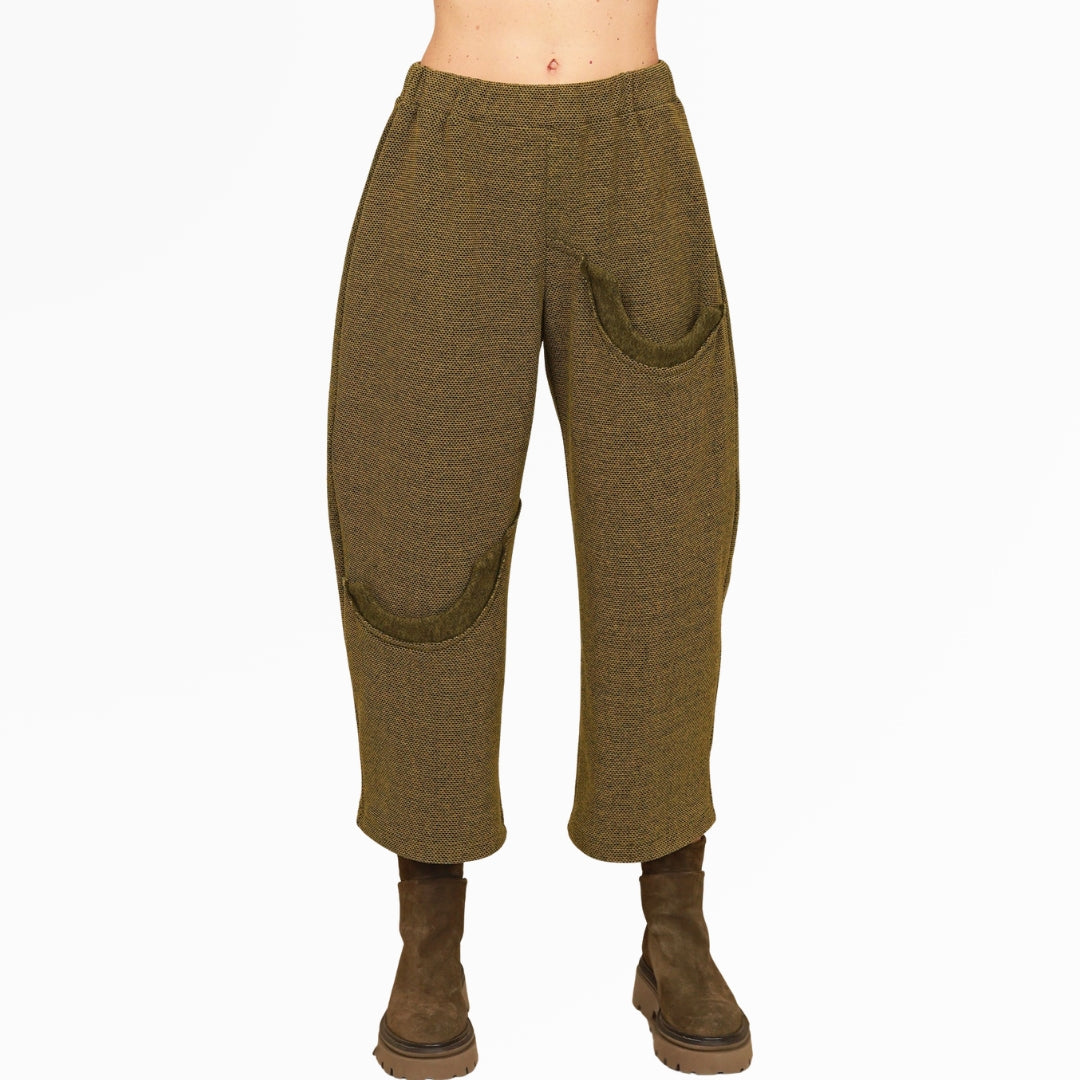 Chalet et Ceci: Rosamund Pant