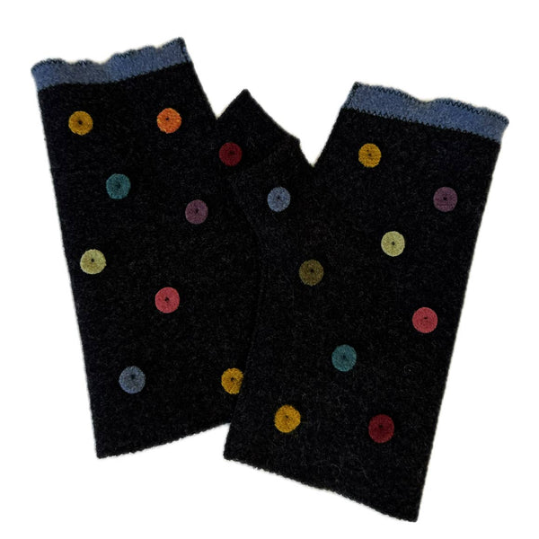 Woolflower: Dotty Fingerless Gloves