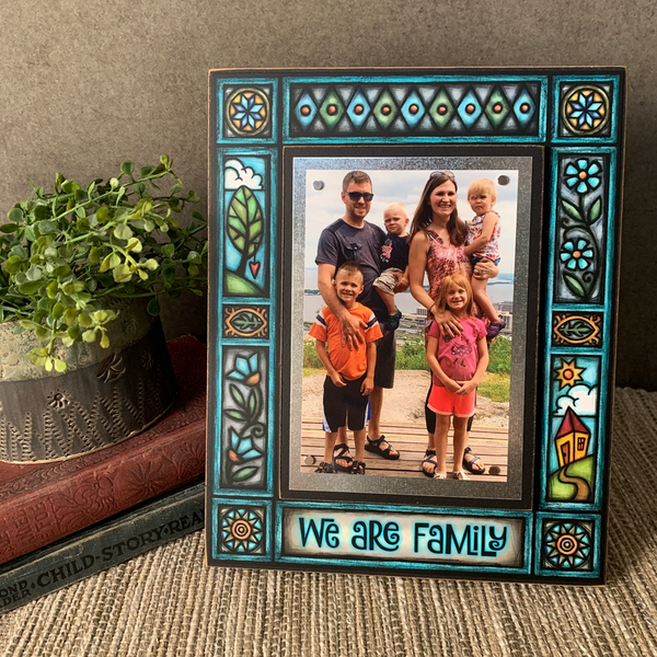 Macone Clay: We Are Family Large Frame